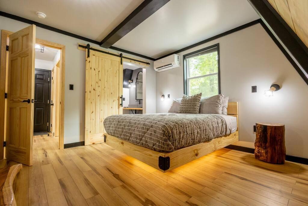 Valhalla Cabins Aframes With Hot Tubs & Sauna Cosby エクステリア 写真