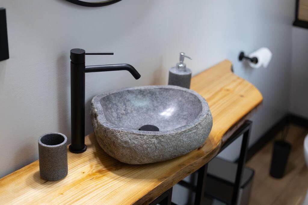 Valhalla Cabins Aframes With Hot Tubs & Sauna Cosby エクステリア 写真