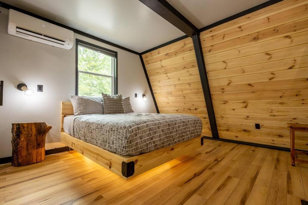 Valhalla Cabins Aframes With Hot Tubs & Sauna Cosby エクステリア 写真