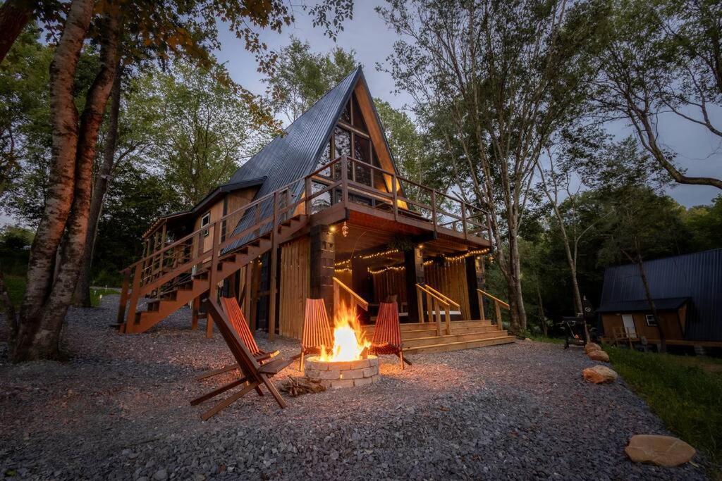 Valhalla Cabins Aframes With Hot Tubs & Sauna Cosby エクステリア 写真
