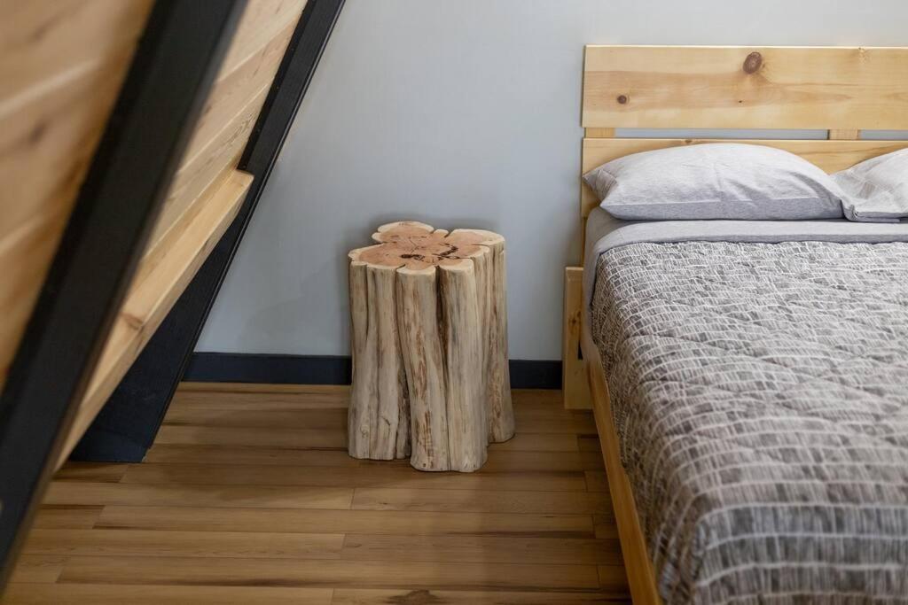 Valhalla Cabins Aframes With Hot Tubs & Sauna Cosby エクステリア 写真