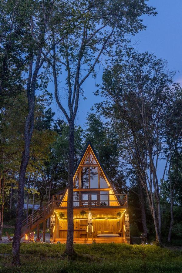 Valhalla Cabins Aframes With Hot Tubs & Sauna Cosby エクステリア 写真